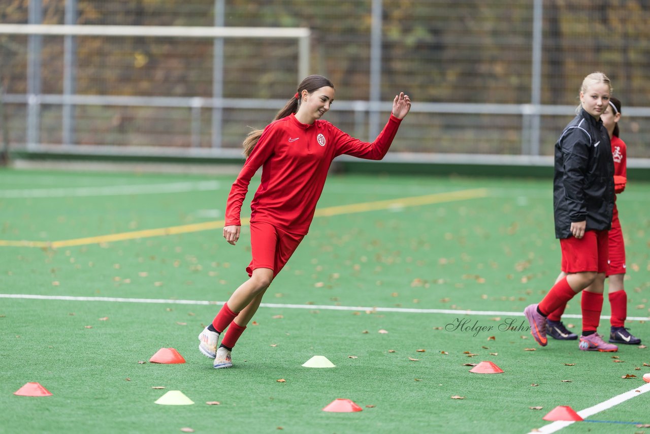 Bild 129 - wCJ VfL Pinneberg - Eimsbuettler TV : Ergebnis: 0:3